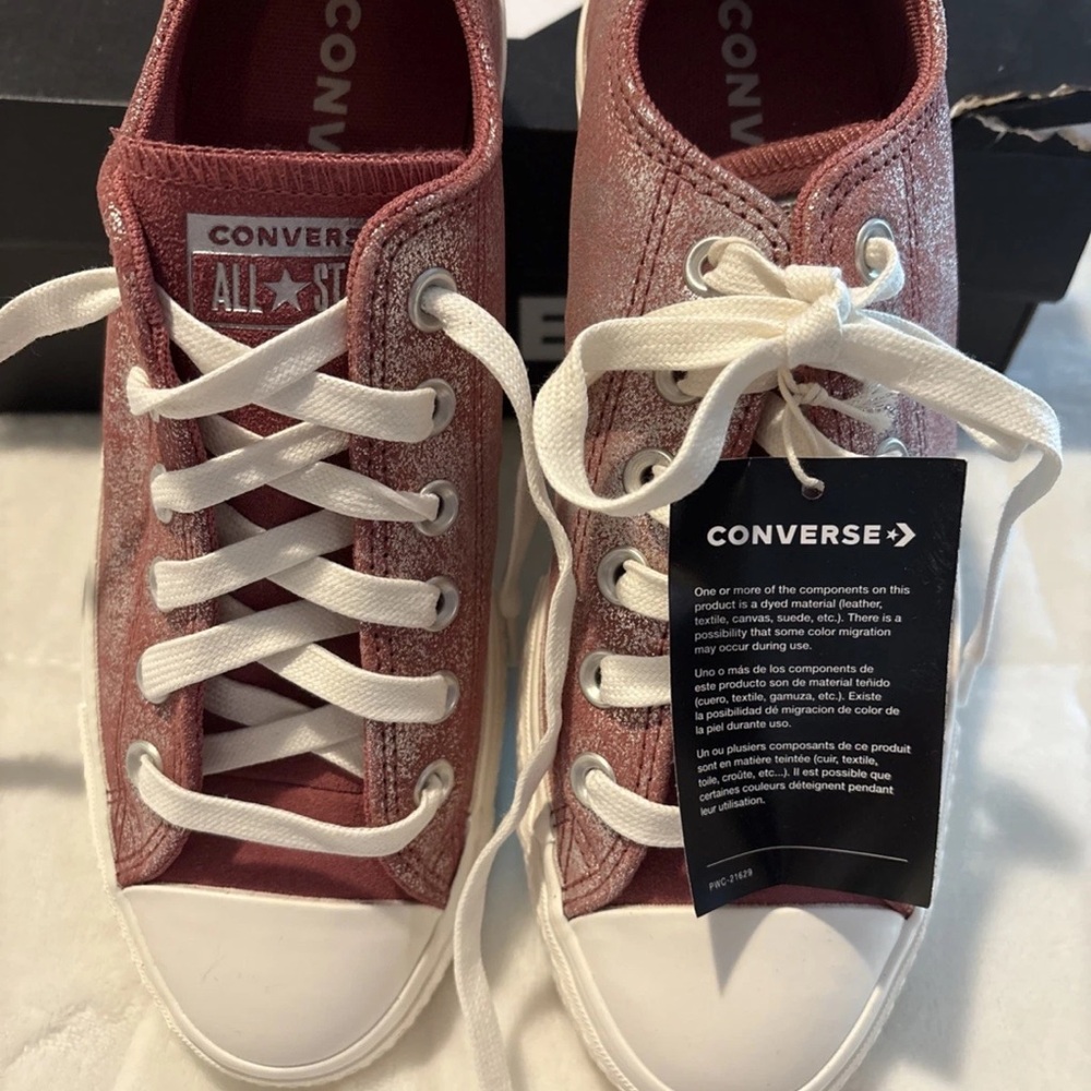 Converse Chuck Taylor All Star Pink Low Top Sneakers Women Size 8.5 NWT